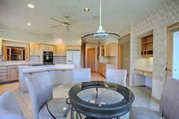 breakfast bar
